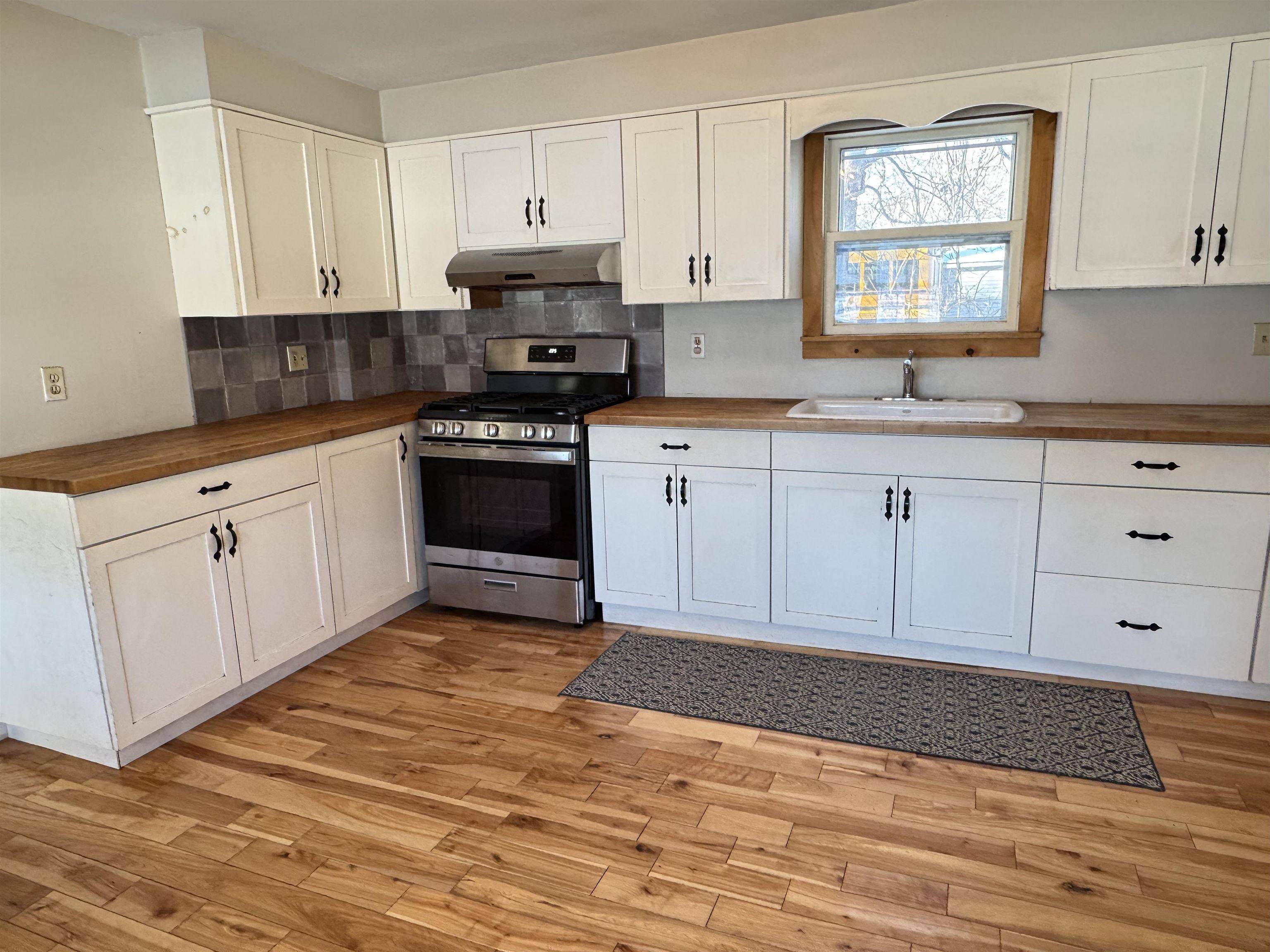 Walpole, NH 03608,188 Upper Walpole RD