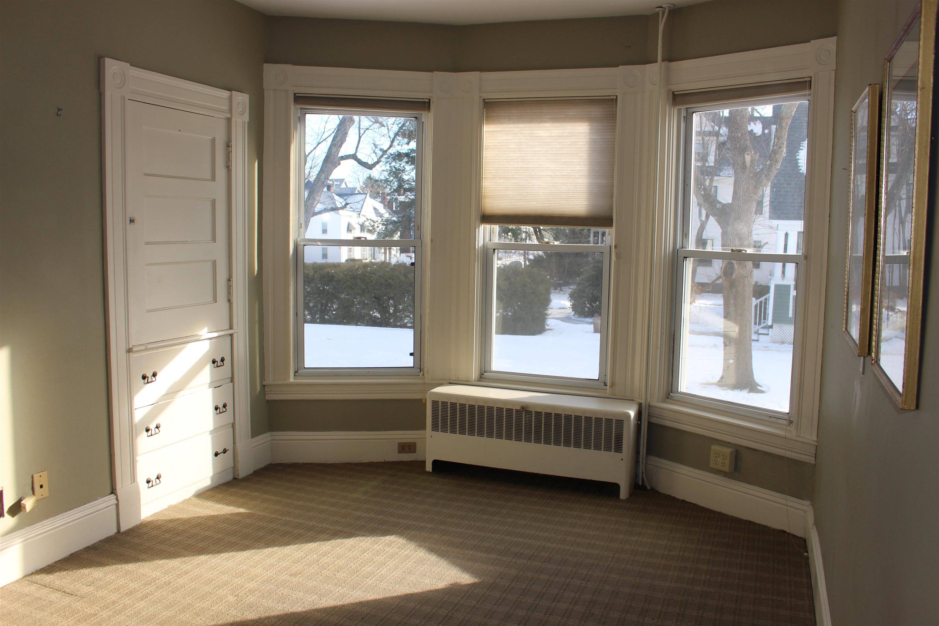 Manchester, NH 03104,708 Pine ST