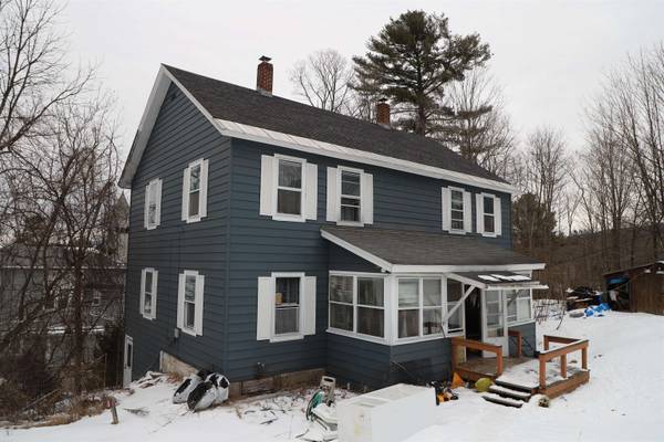 8-10 Powers SQ, Proctor, VT 05765