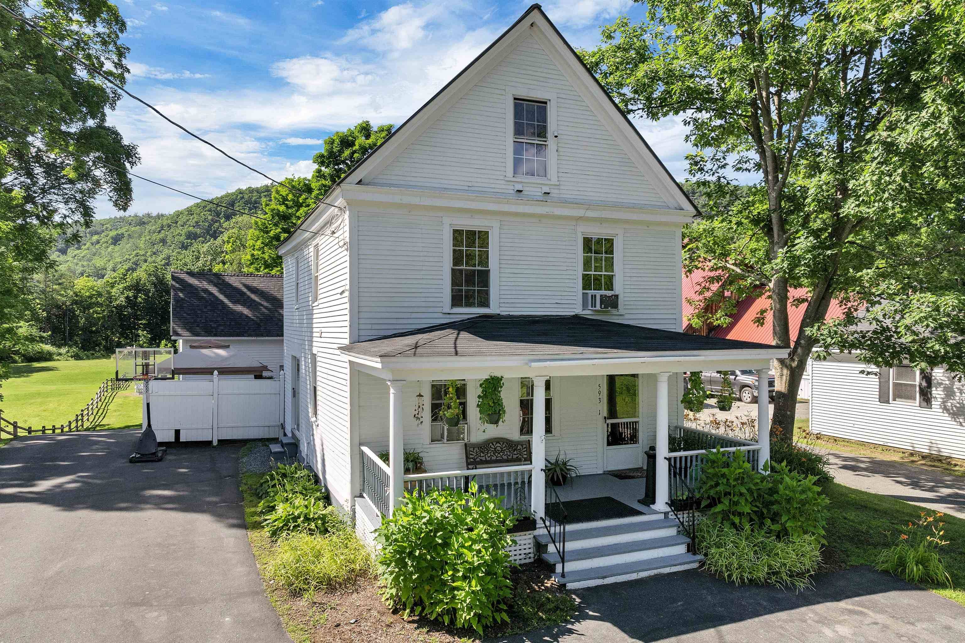 593 NH Route 10, Orford, NH 03777