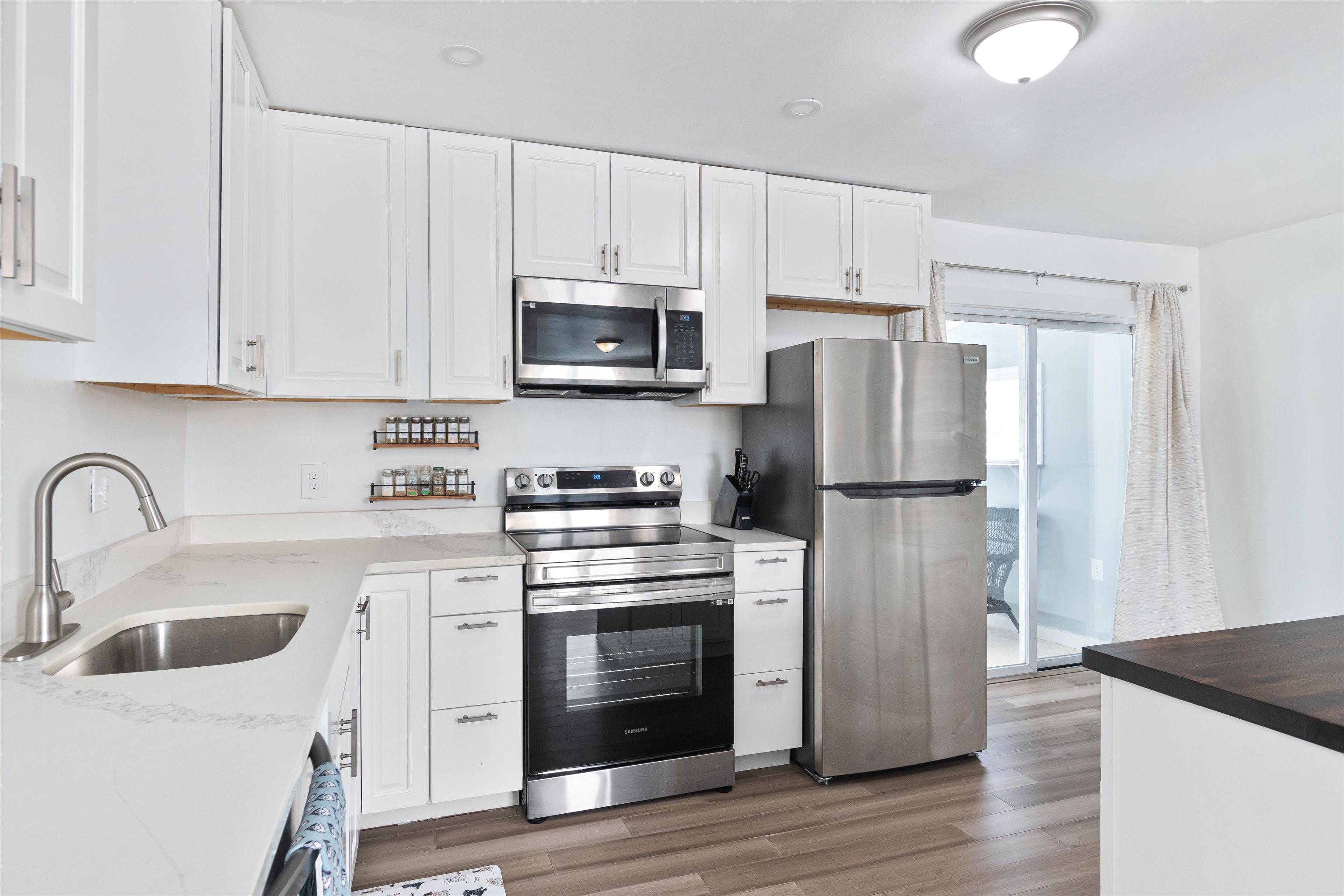 Burlington, VT 05408,1616 North AVE