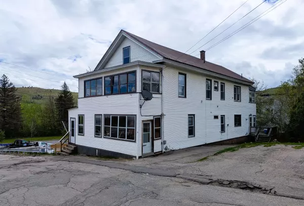 17 Hemlock LN, Berlin, NH 03570