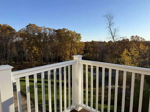 Atkinson, NH 03811,1 Longview DR #306