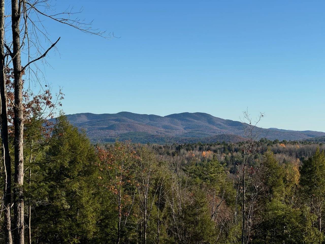 Sutton, NH 03260,000 Shaker RD
