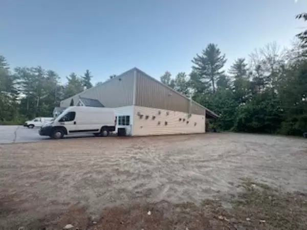 Bartlett, NH 03812,113 Route 16/302