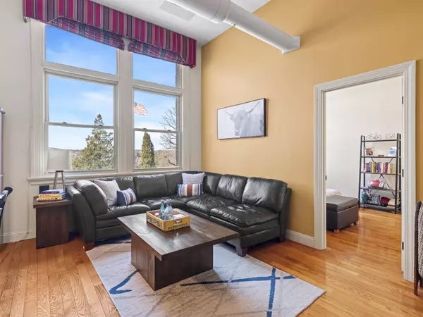 Hooksett, NH 03106,15 Mount Saint Marys WAY #111