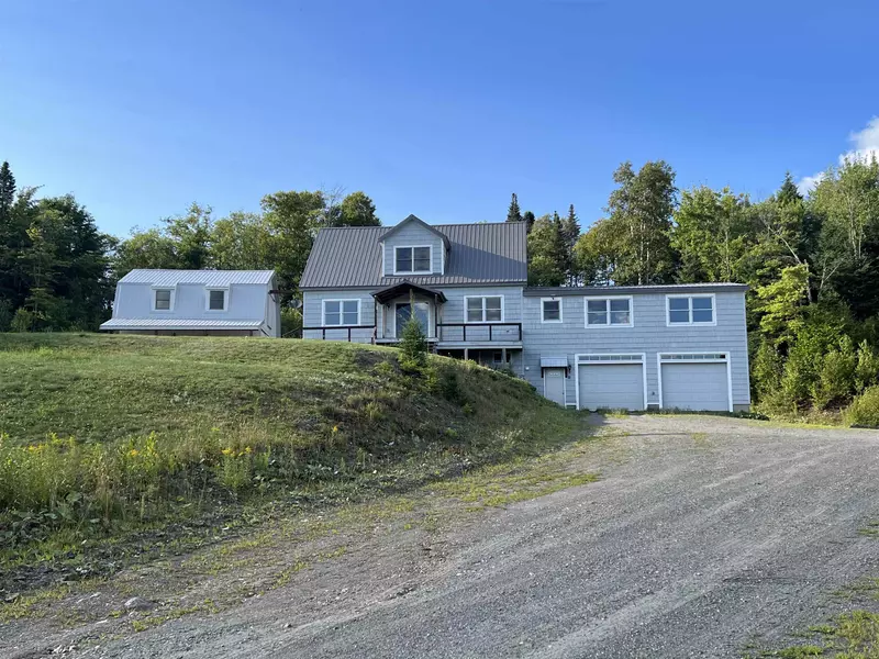 11 Downing RD, Stewartstown, NH 03576