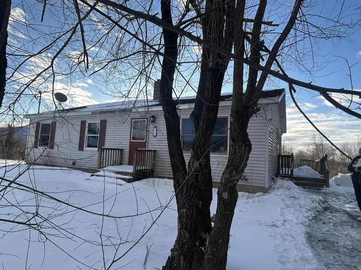 Bennington, VT 05201,852 East RD