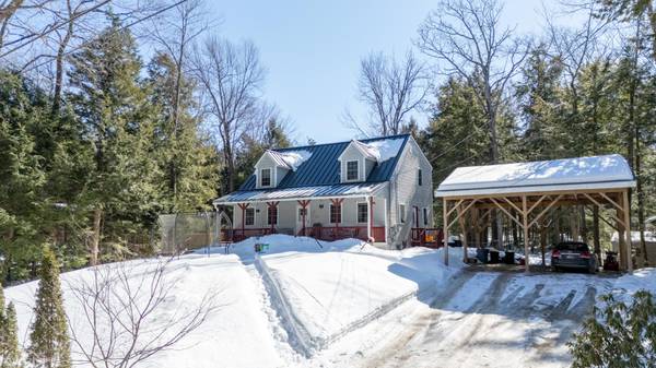 14 New London DR, Barnstead, NH 03225