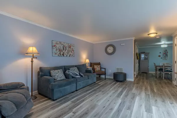 Rochester, NH 03867,3 Springfield Estate