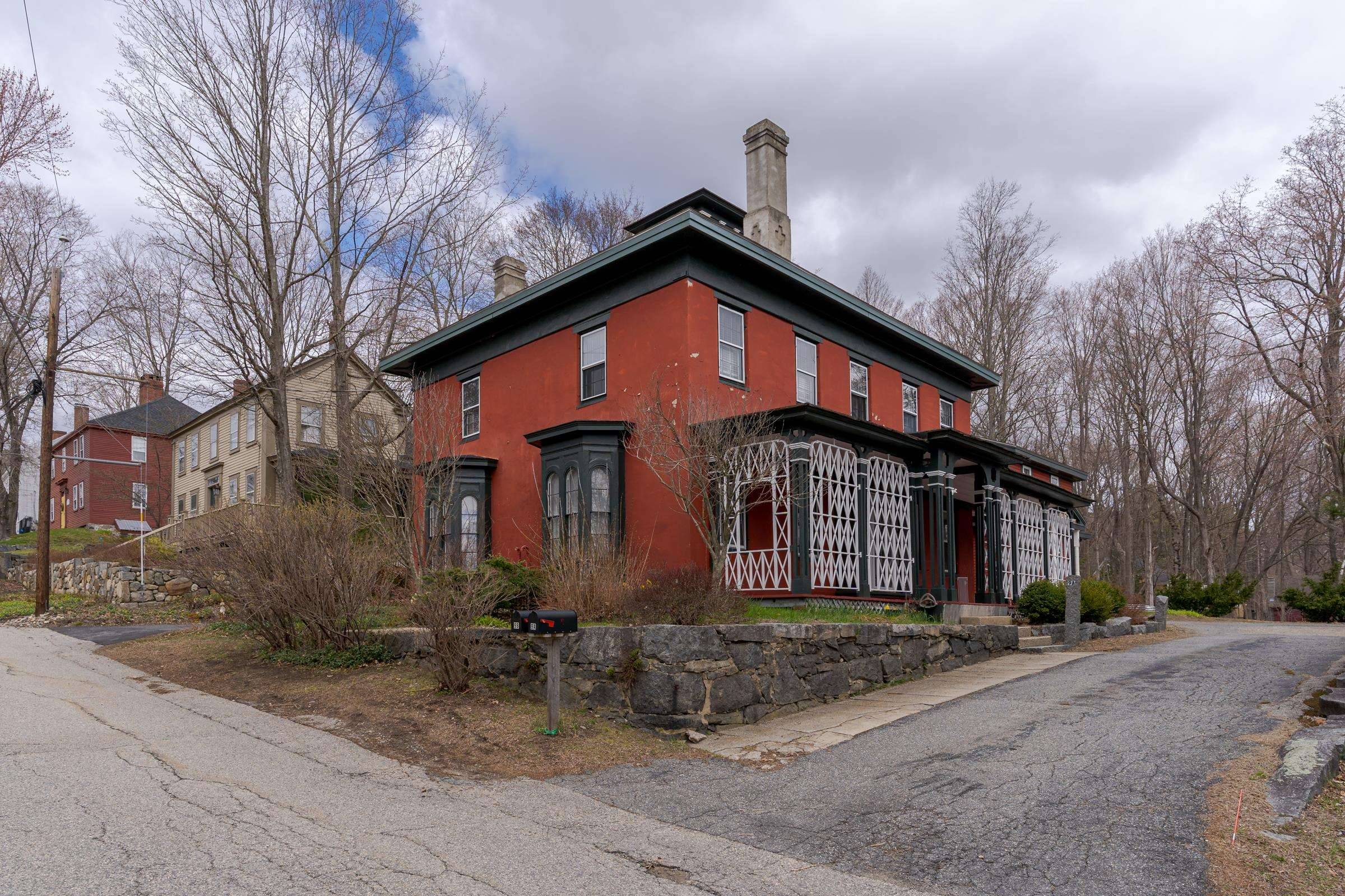 9 Swamscott ST, Newfields, NH 03856