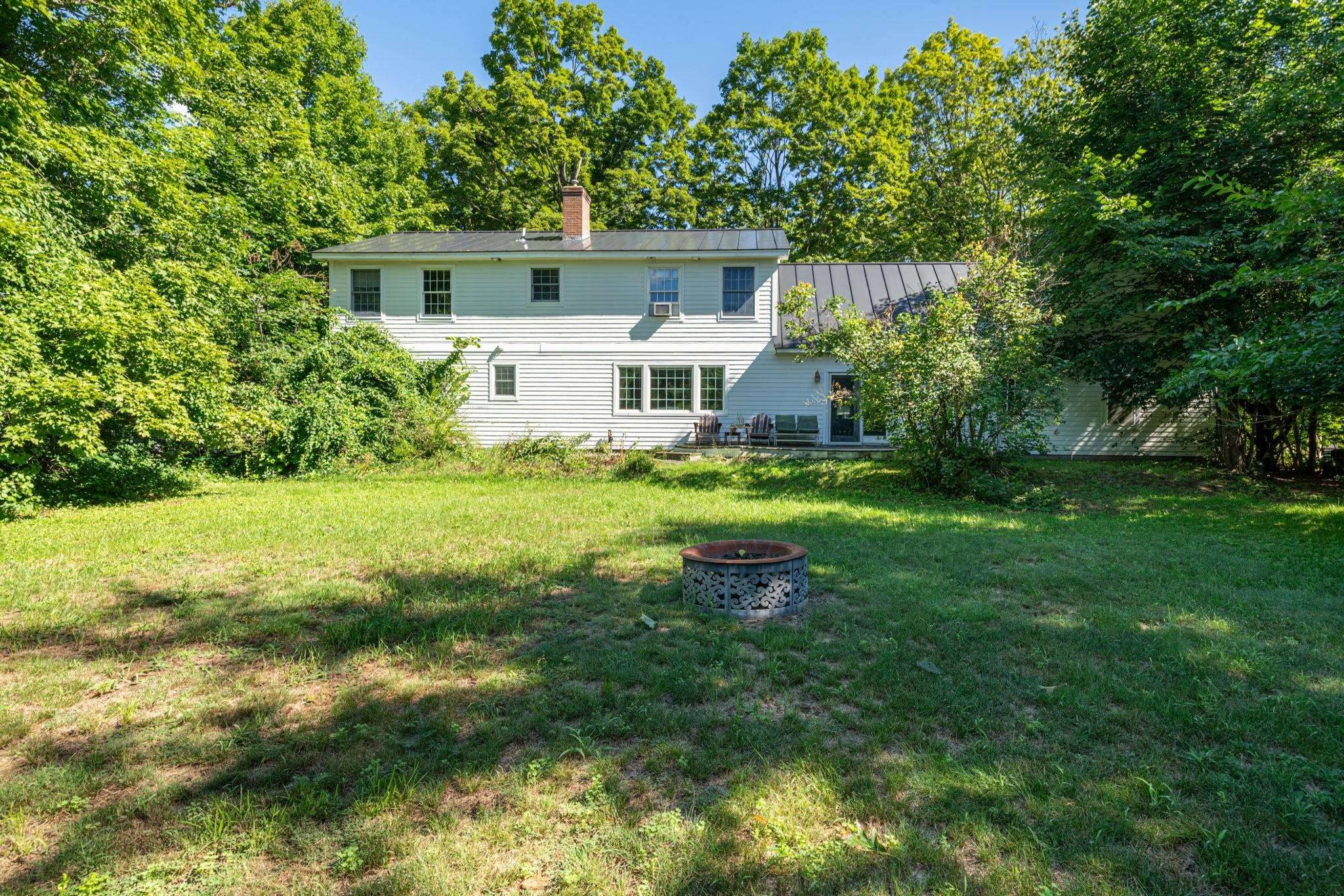 Hopkinton, NH 03229,313 Main ST