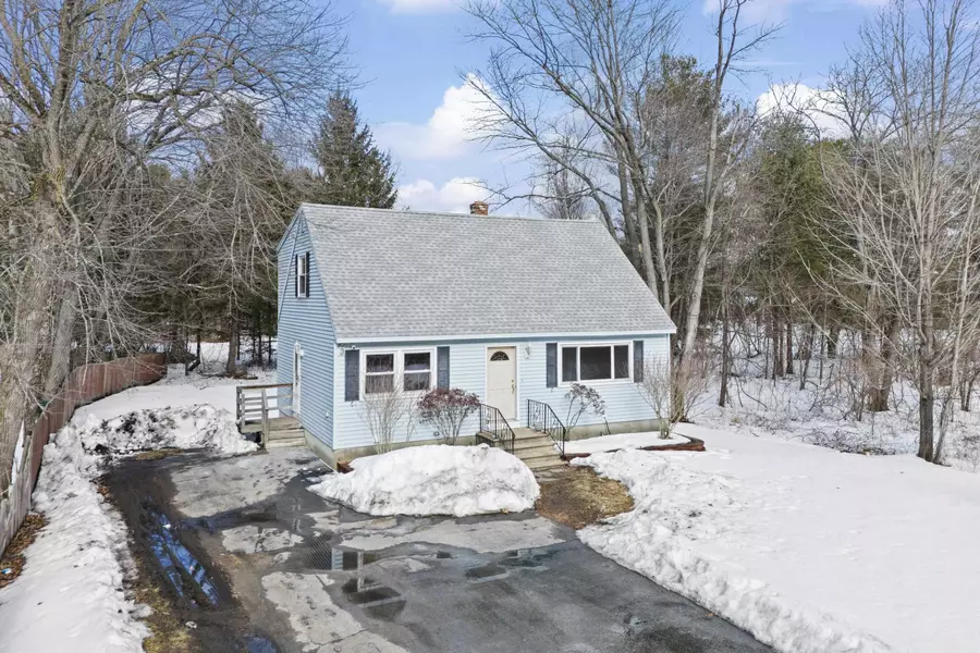 121 Dunbarton RD, Manchester, NH 03102