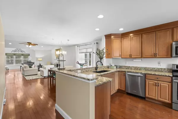 Pelham, NH 03076,22 Whispering Oaks RD