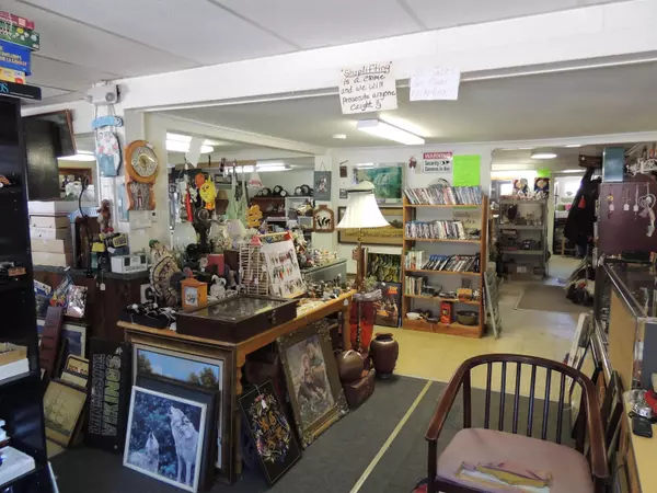 Franklin, NH 03235,403 North Main ST