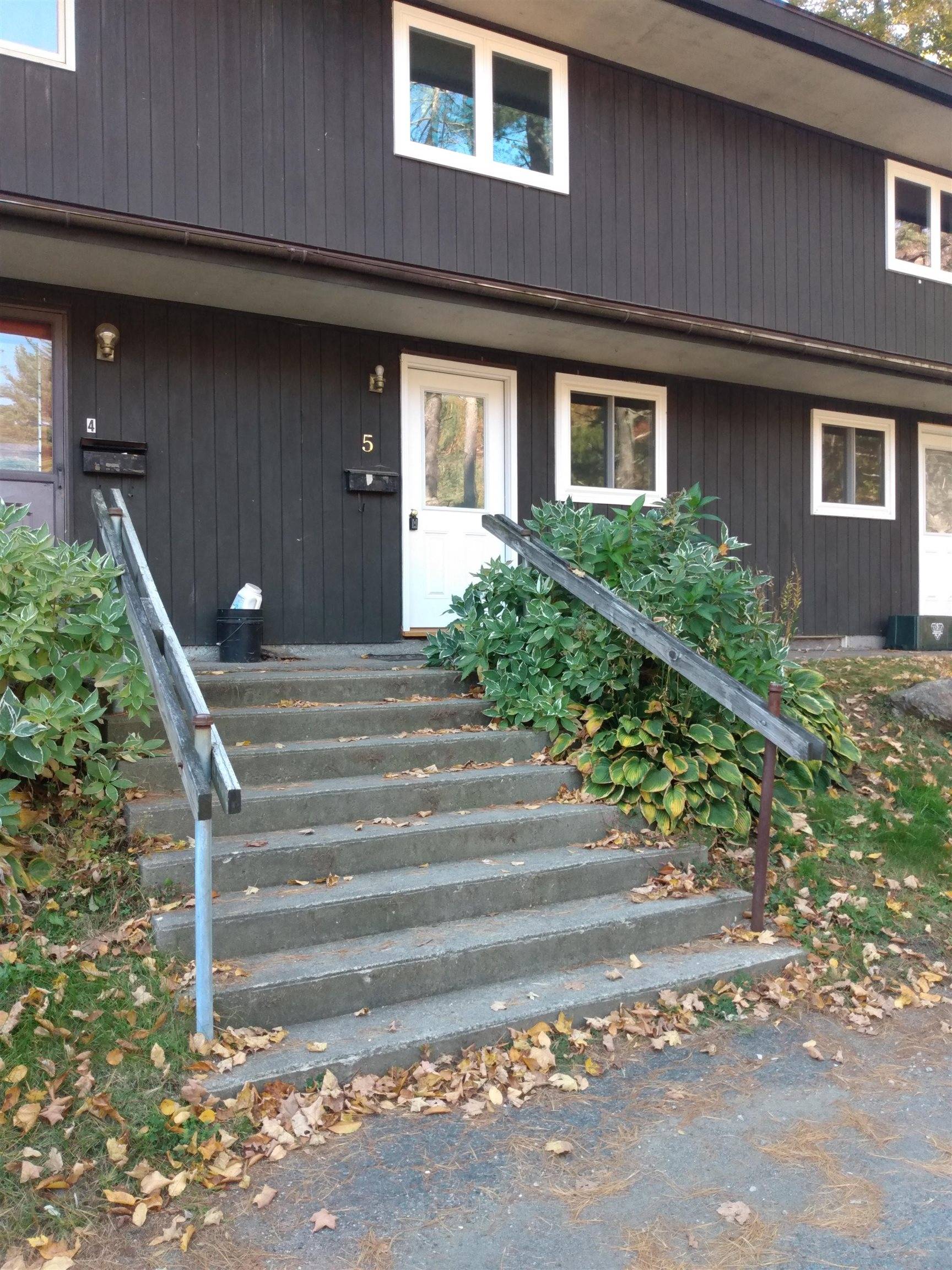 39 Brookside DR #5, Brattleboro, VT 05301