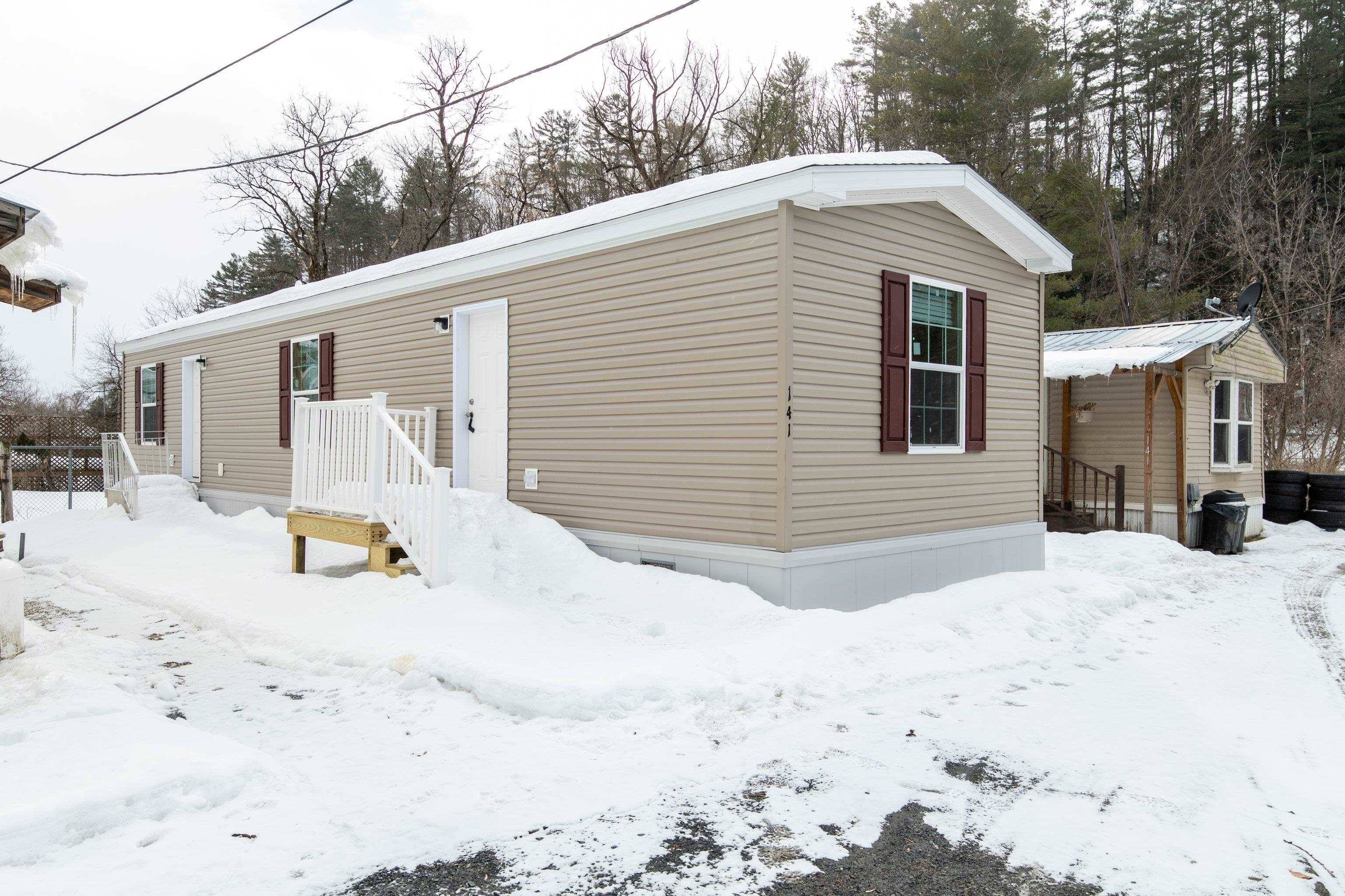 139 Oak ST, St. Johnsbury, VT 05819