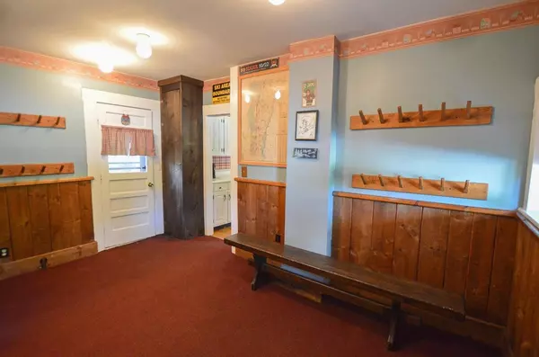 Ludlow, VT 05149,56 Main ST