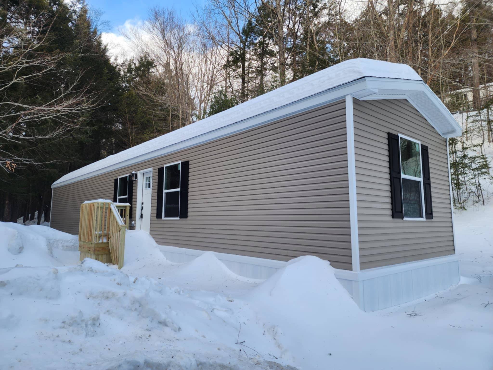 8 Deepwood DR, Brattleboro, VT 05301