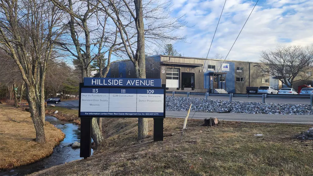 109-113 Hillside AVE, Londonderry, NH 03053