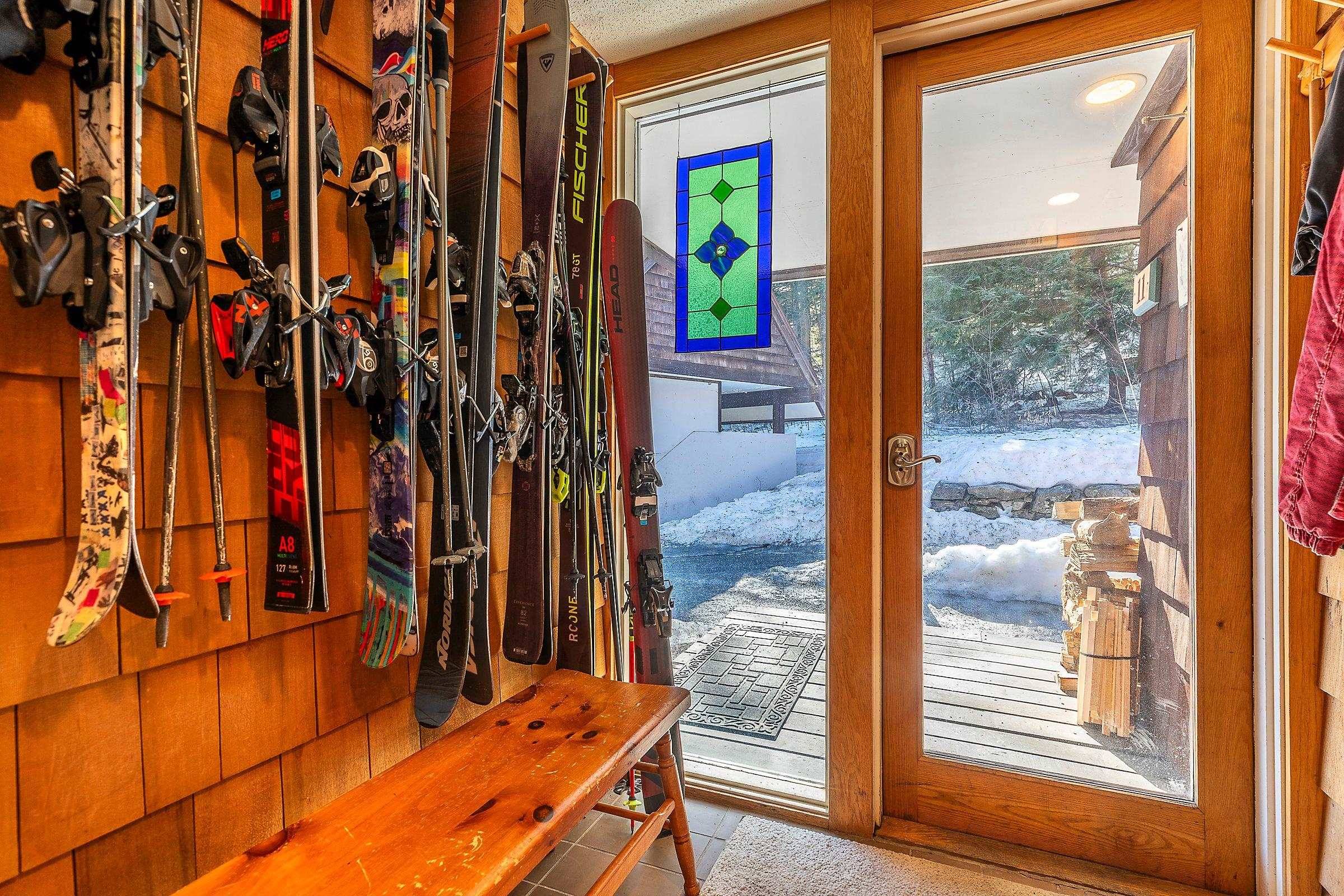 Winhall, VT 05340,11 Pond View RD