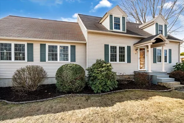 31 School ST, Allenstown, NH 03275