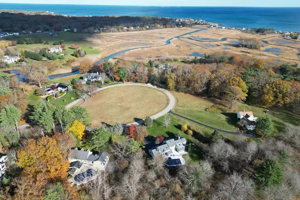 North Hampton, NH 03862,5 Runnymede DR