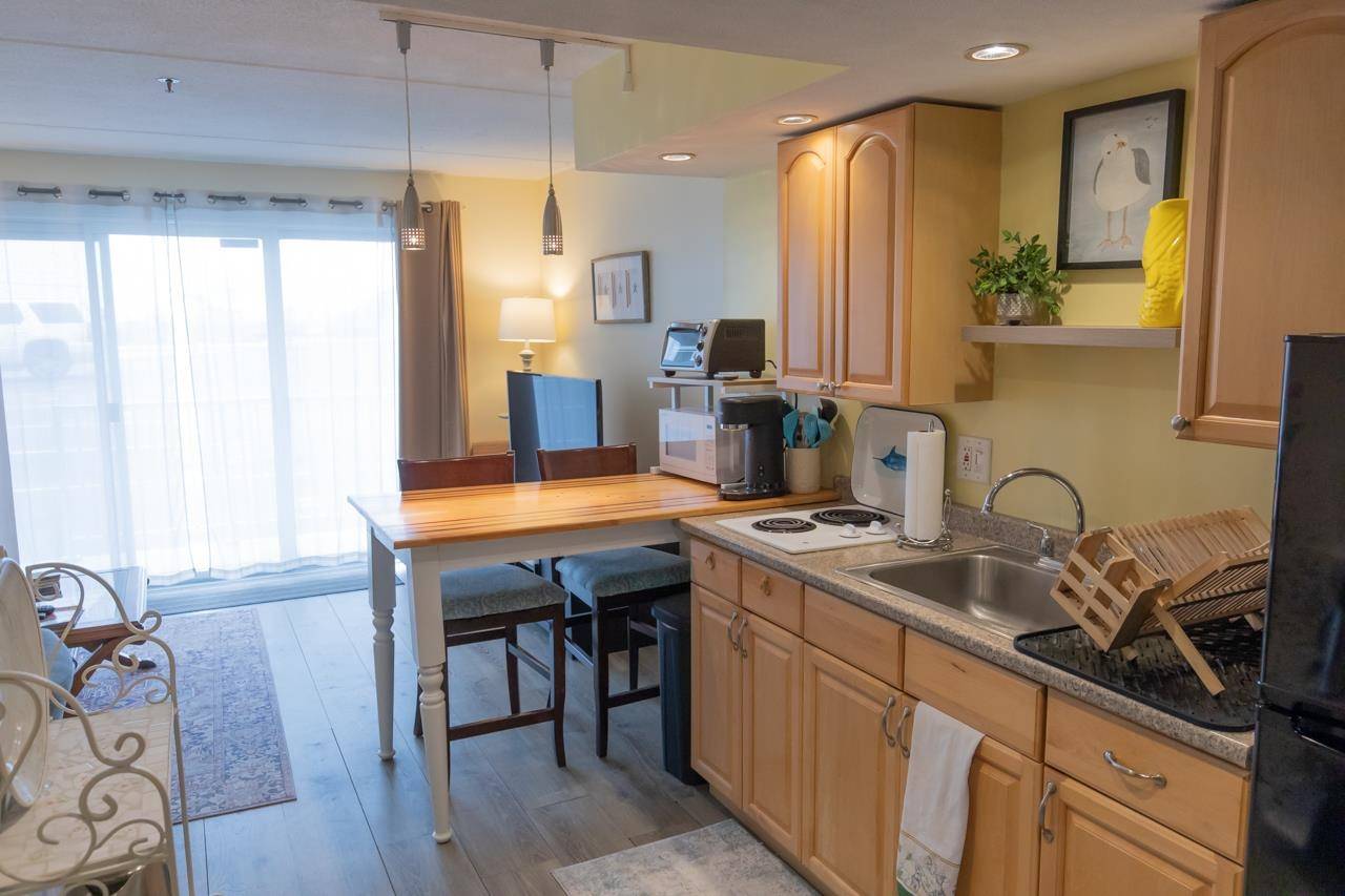 Hampton, NH 03842,933 Ocean BLVD #107