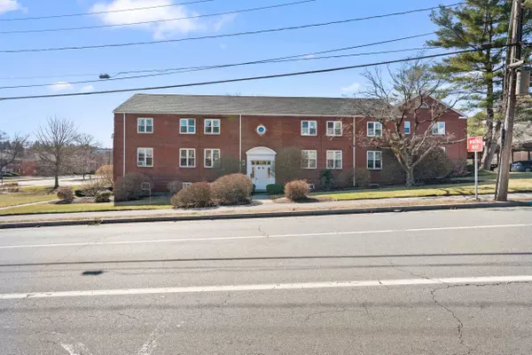 130 Boylston ST #3, Newton, MA 02467