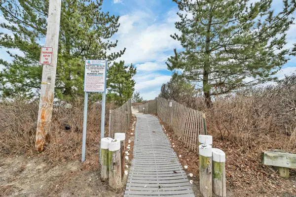 Revere, MA 02151-1718,43 Witherbee AVE