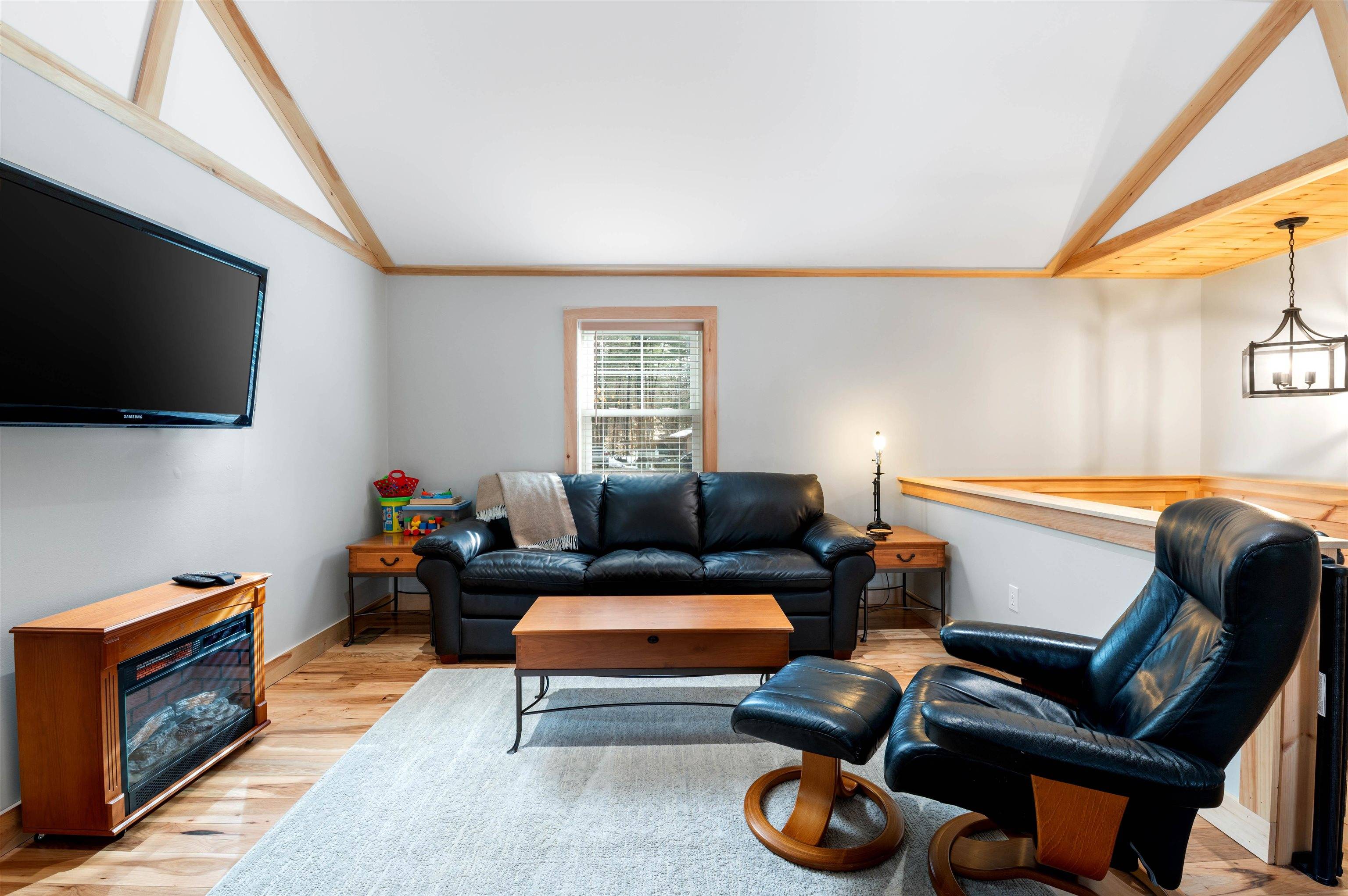 Tamworth, NH 03817,144 Mason DR