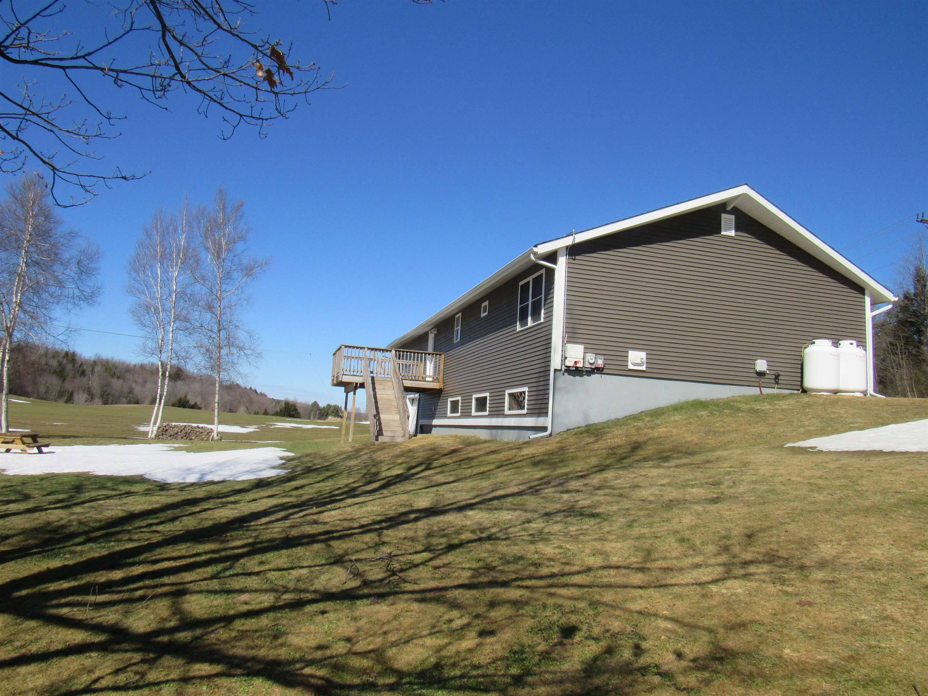 Westfield, VT 05874,3322 Route 100