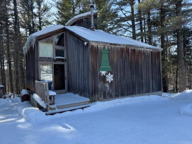 367 Vt Route 105,  Jay,  VT 05859