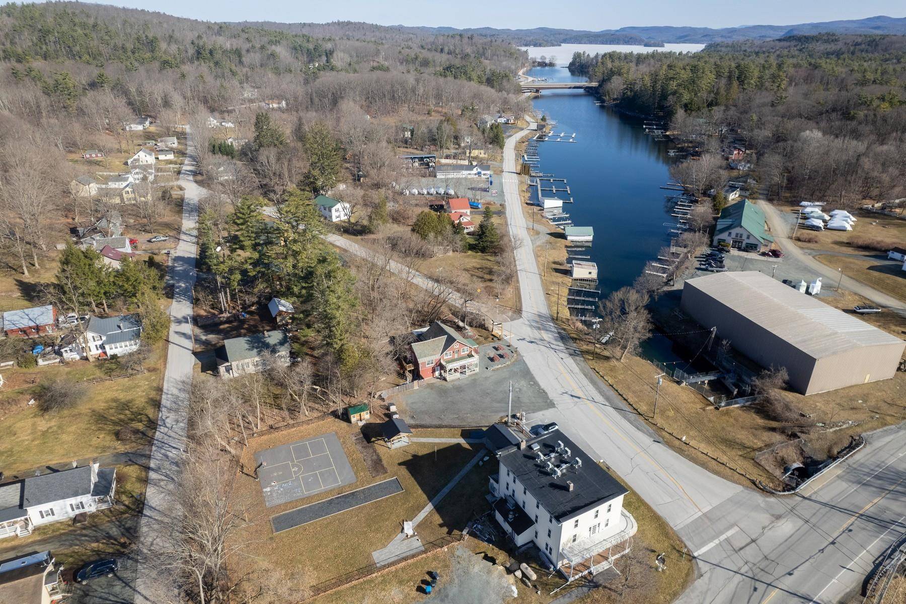 Castleton, VT 05735,33-33A Creek RD #2