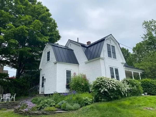 13 Slayton TER, Woodstock, VT 05091