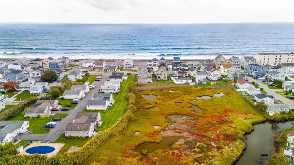 Hampton, NH 03842,28 Kings HWY #Unit 3