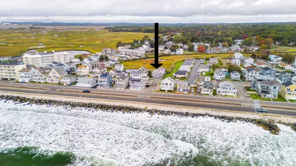 28 Kings HWY #Unit 3, Hampton, NH 03842