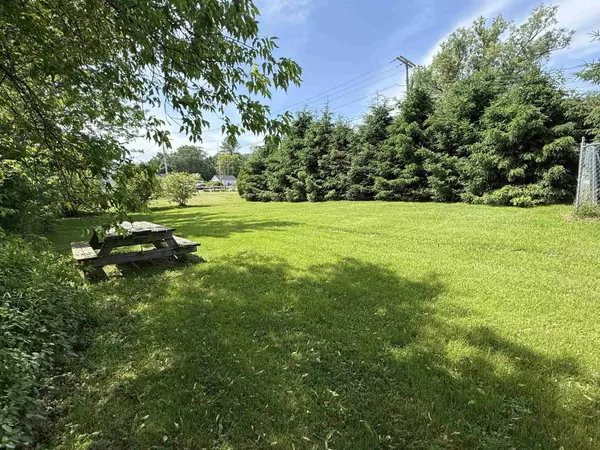 Canaan, NH 03741,School ST