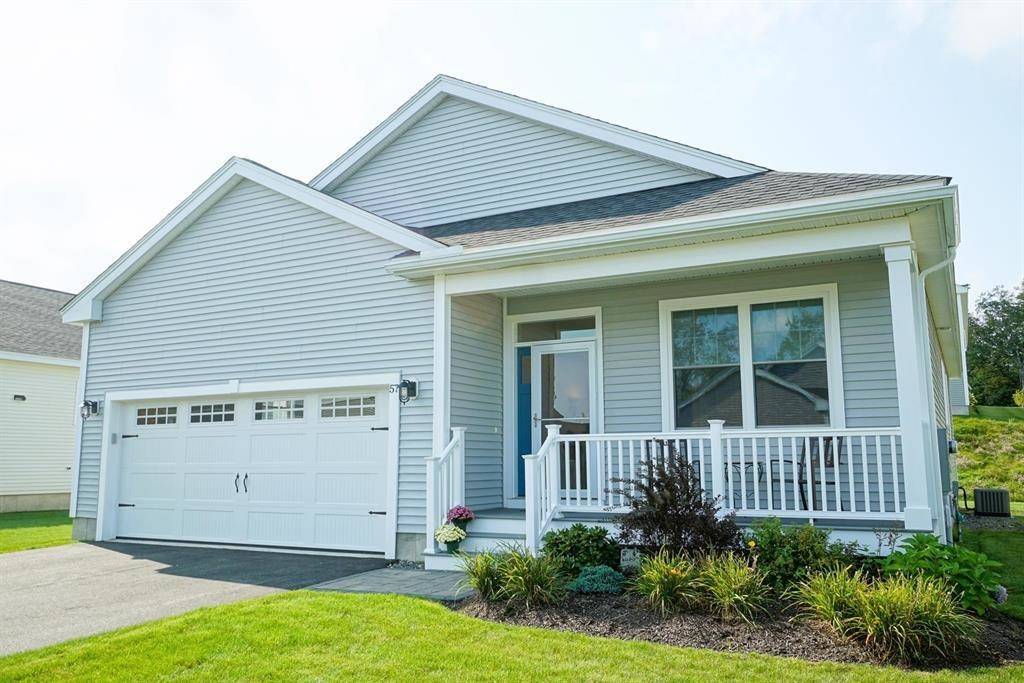 57 Blackstone DR, Raymond, NH 03077