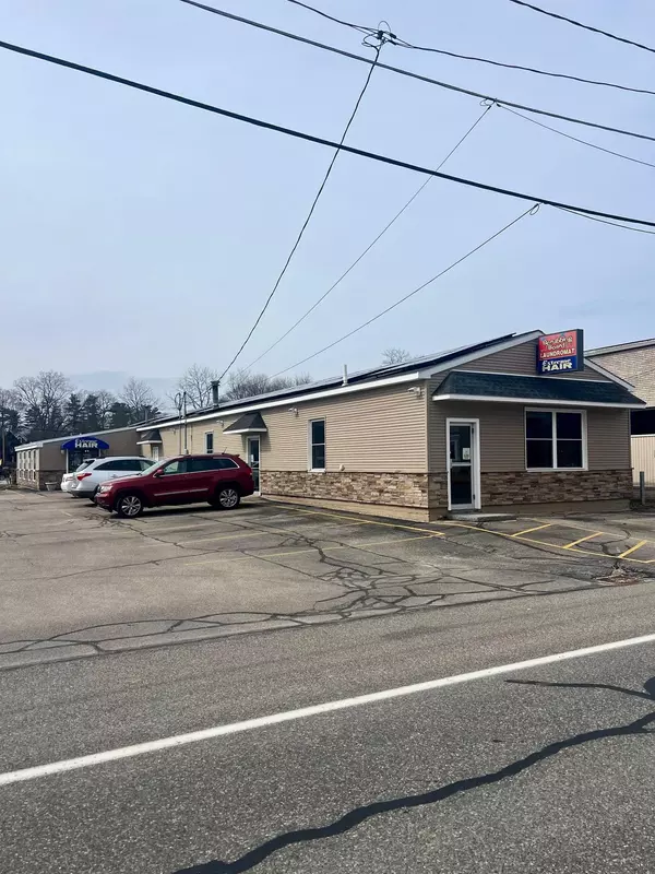 31 Hancock ST, Rochester, NH 03867