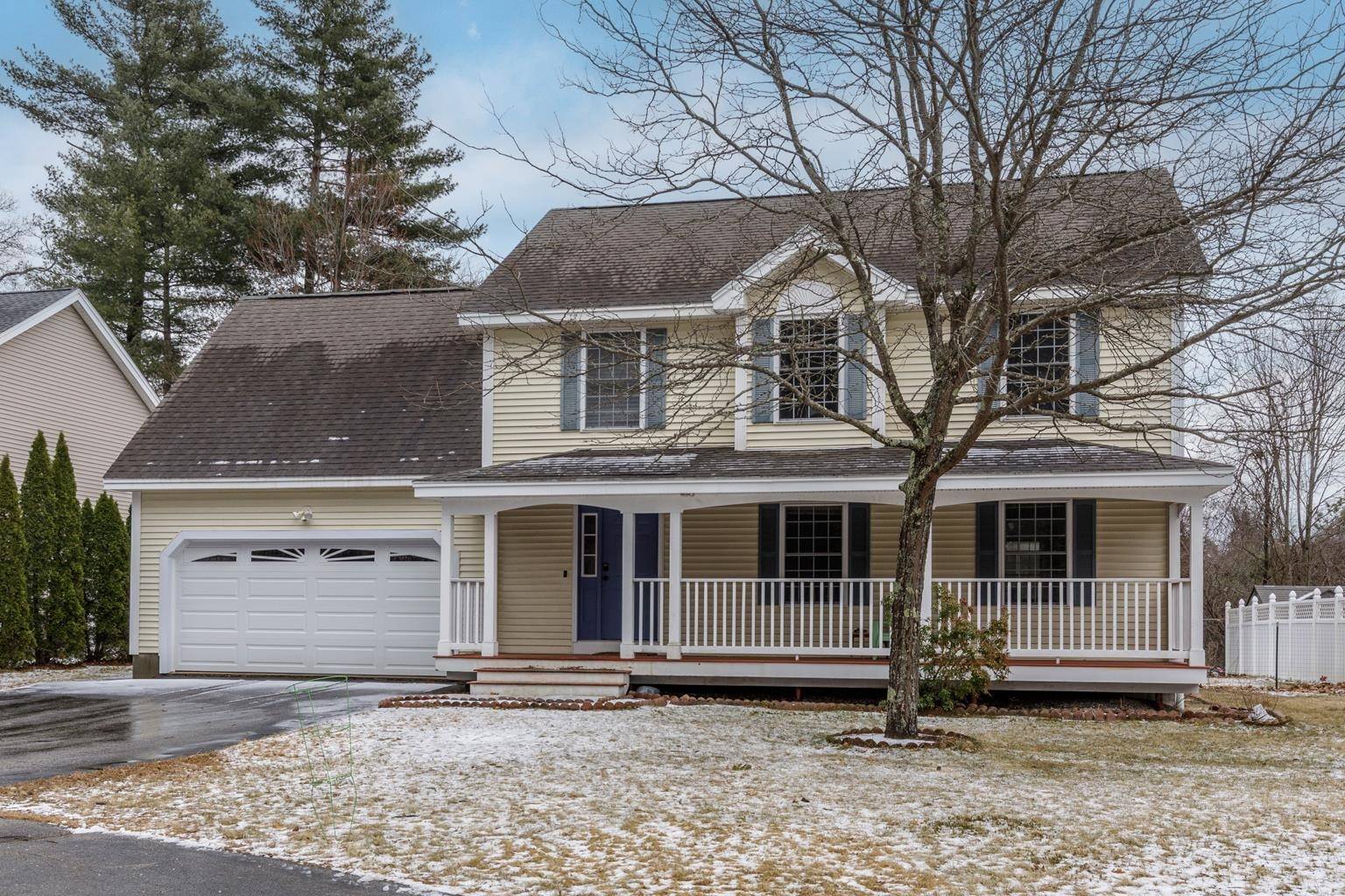 4 Dominique DR, Concord, NH 03301