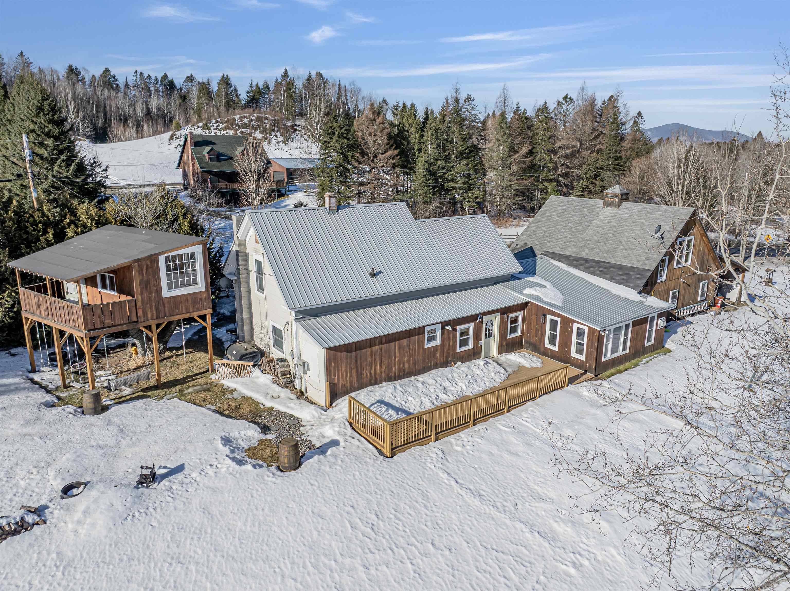 Colebrook, NH 03576,21 Bungy RD