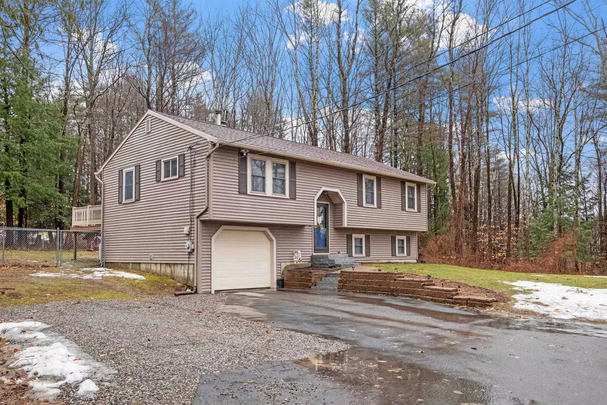 Northfield, NH 03276,19 Drake DR