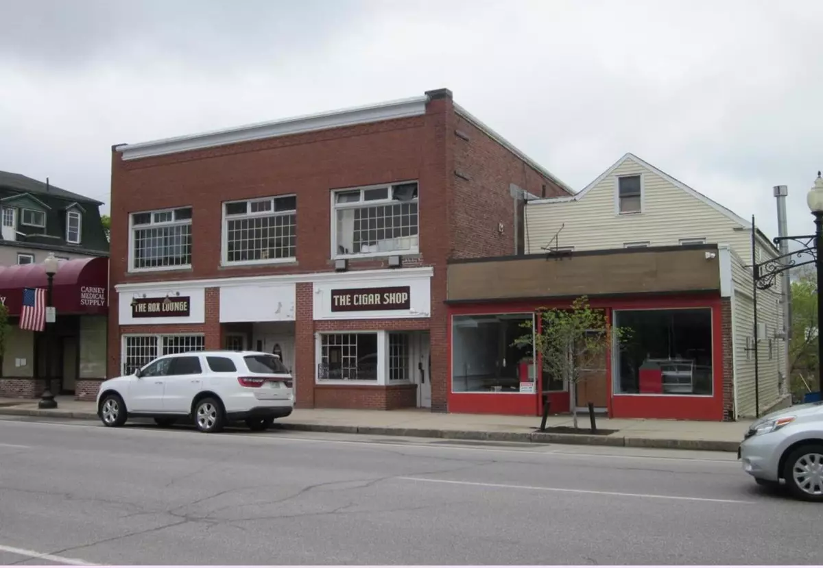 Rochester, NH 03867,42 N Main ST