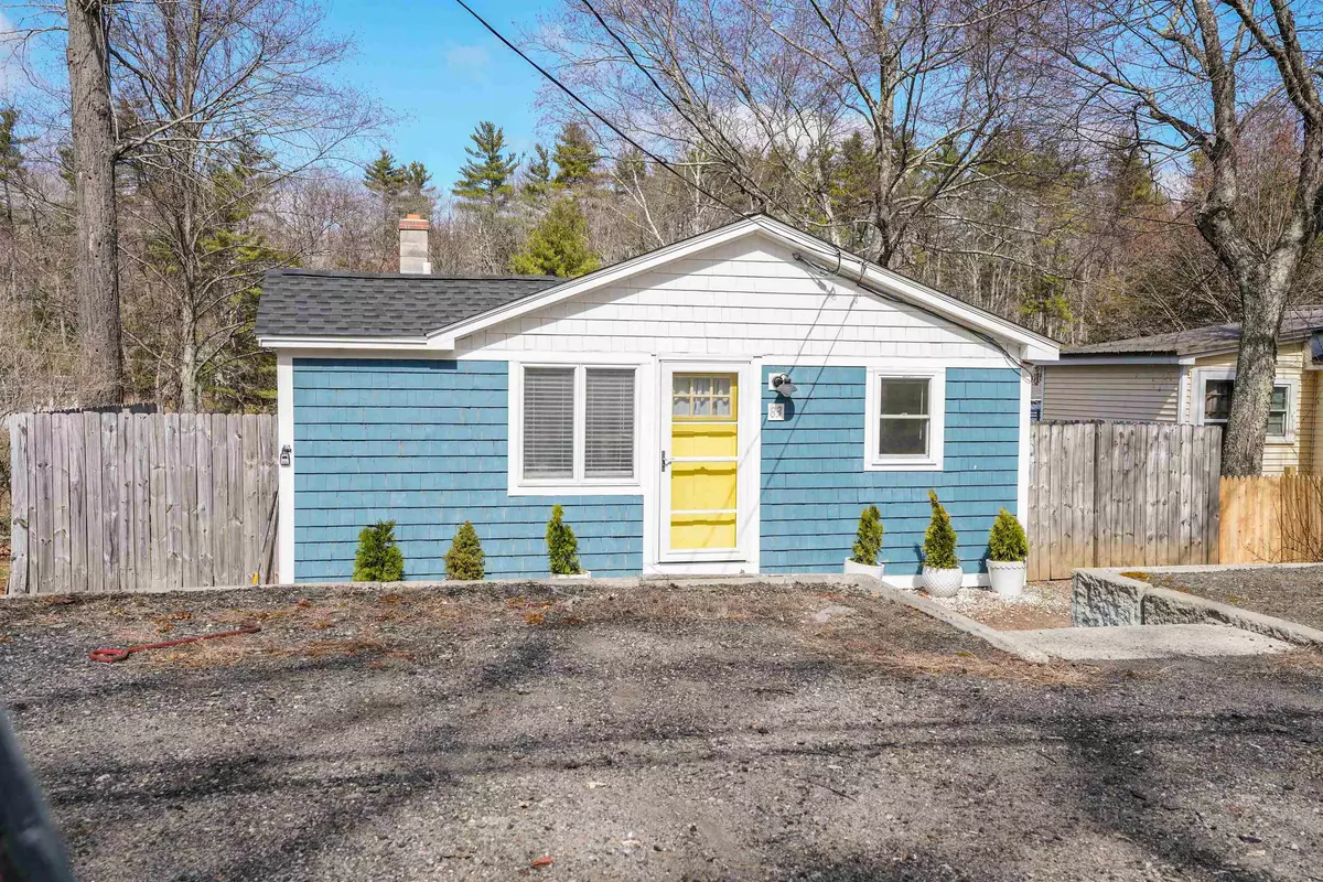 Fremont, NH 03044,83 Riverside DR