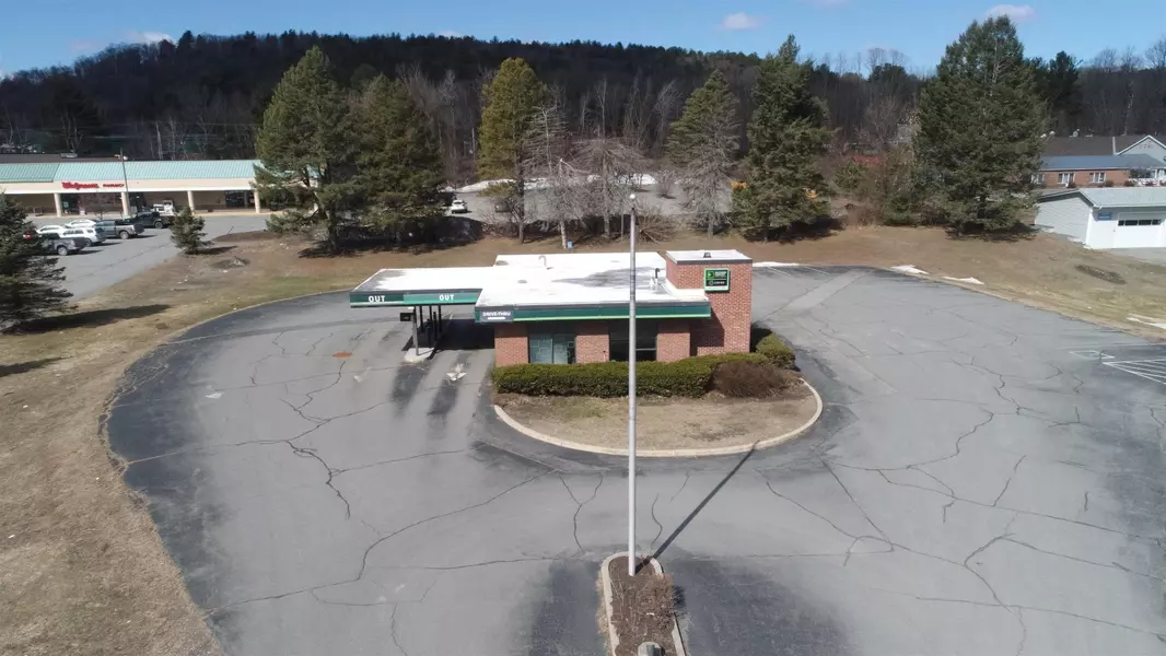 942 Putney RD, Brattleboro, VT 05301