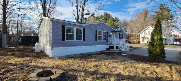 Farmington, NH 03835,65 Lone Star AVE