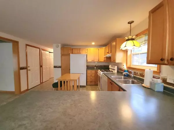 Seabrook, NH 03874,12a Whittier DR
