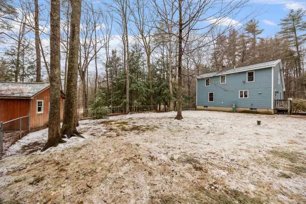Boscawen, NH 03303,3 Weir RD