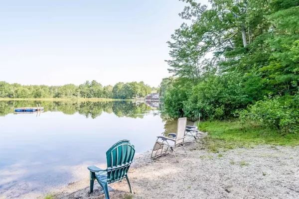 Henniker, NH 03242,136 Evergreen CIR